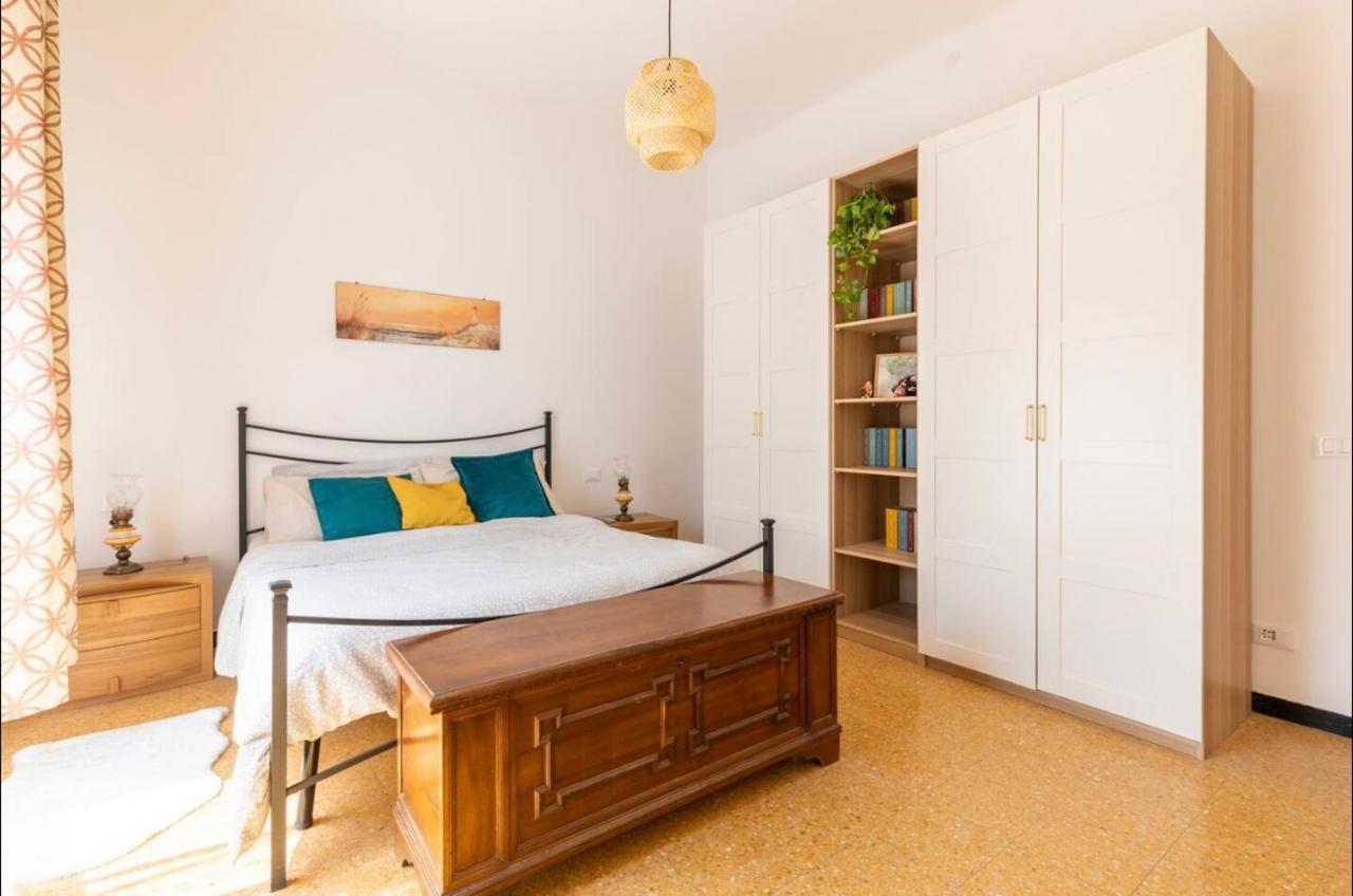 La Badia Casa Vacanze ลาสเปเซีย ภายนอก รูปภาพ